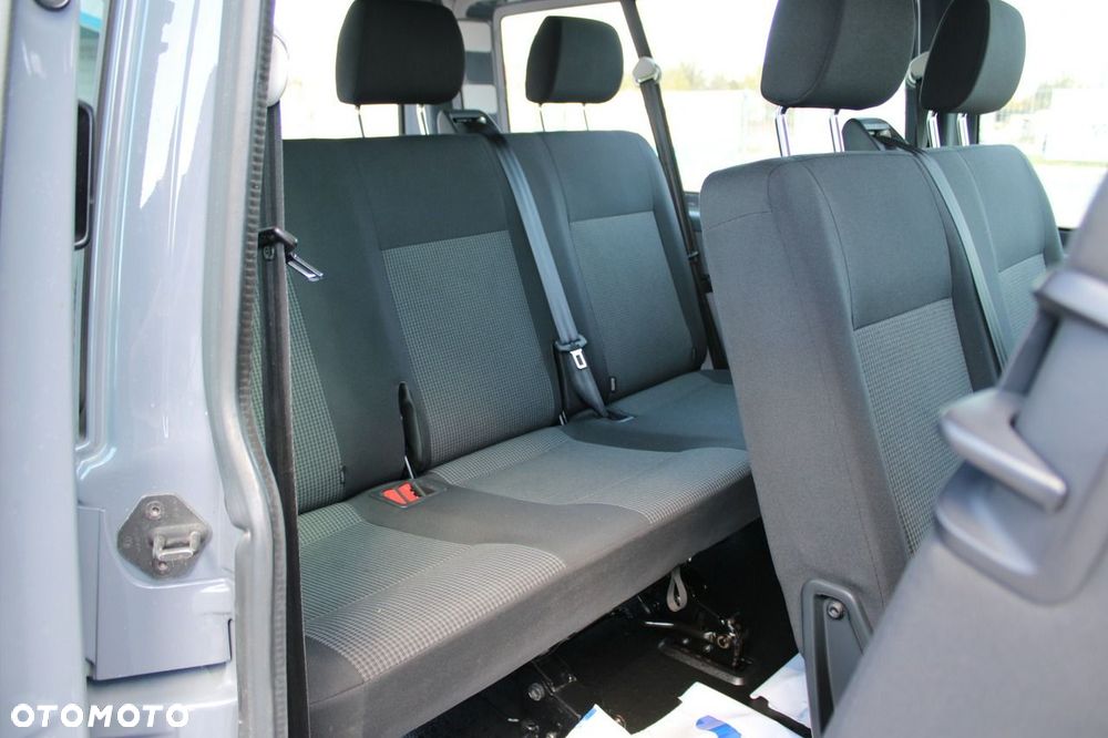 Volkswagen Transporter - 23