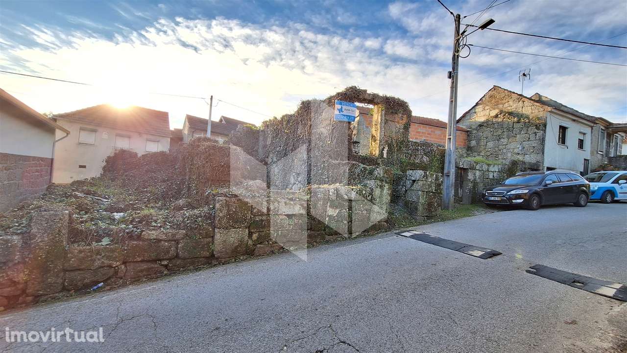 Moradia Devoluta T0 Venda em Mouraz e Vila Nova da Rainha,Tondela - Grande imagem: 2/8