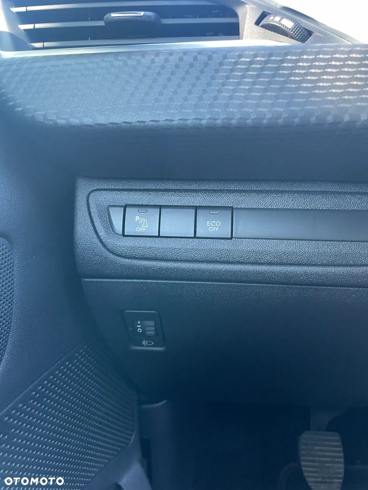 Peugeot 2008 PureTech 82 Active - 20