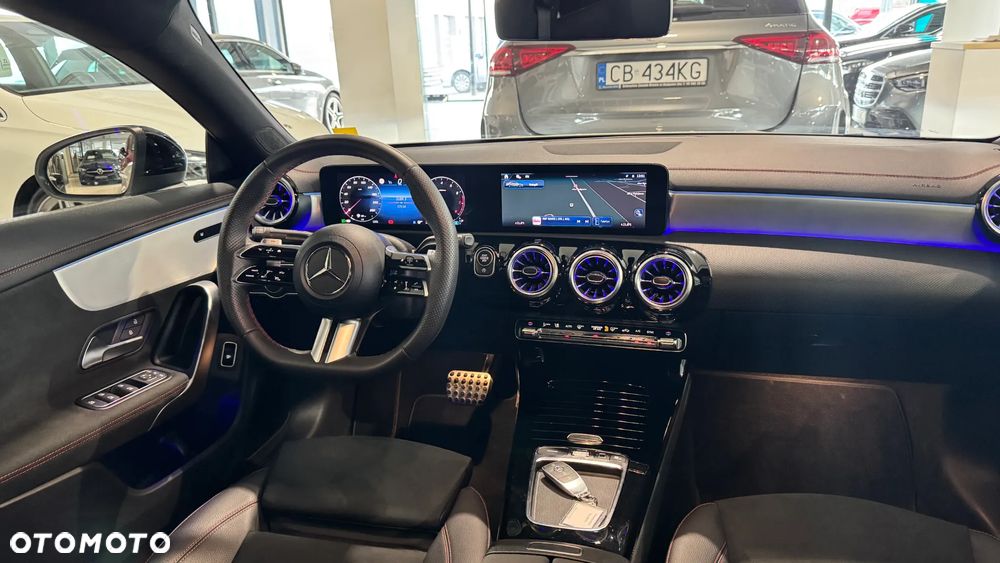 Mercedes-Benz CLA 200 AMG Line 7G-DCT - 17