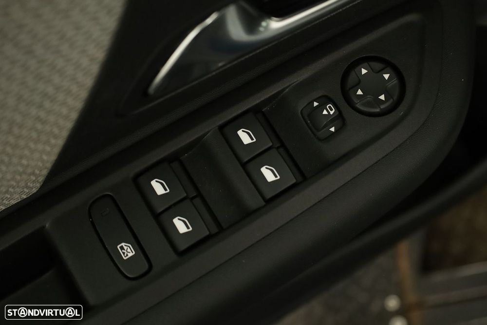 Citroën C4 1.2 PureTech Plus EAT8 - 18