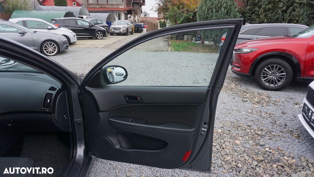 Hyundai i30 1.4 GL Comfort - 10