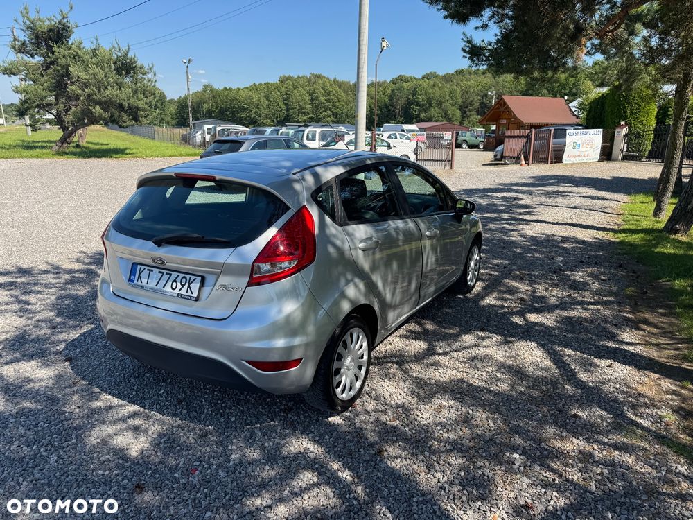 Ford Fiesta 1.4 Champions Edition - 39