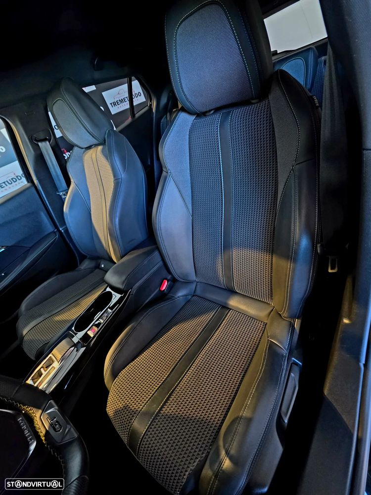 Peugeot e-2008 GT - 19