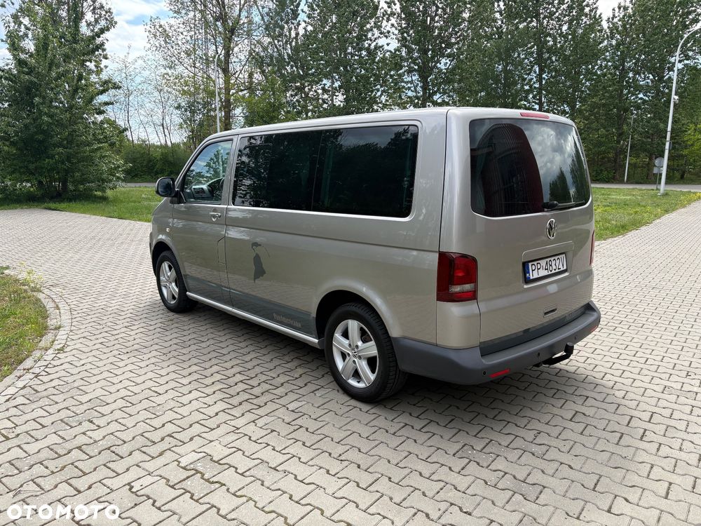 Volkswagen Multivan - 4