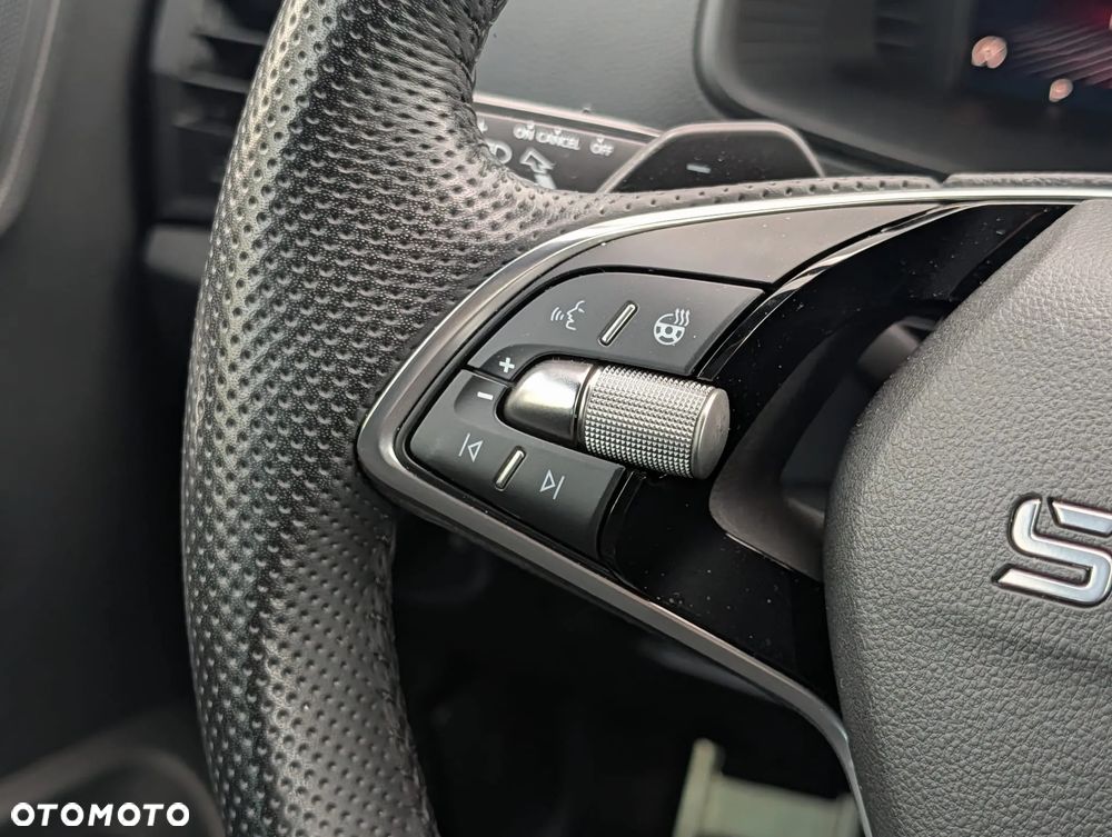 Skoda Karoq 1.5 TSI ACT Sportline DSG - 26
