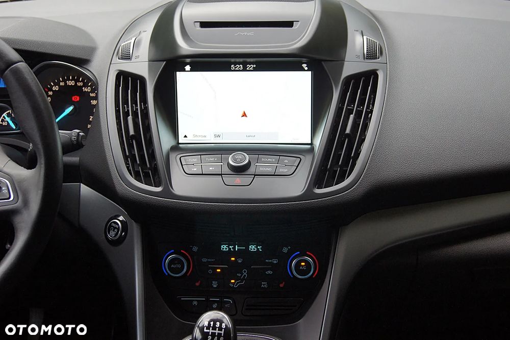 Ford Kuga - 28