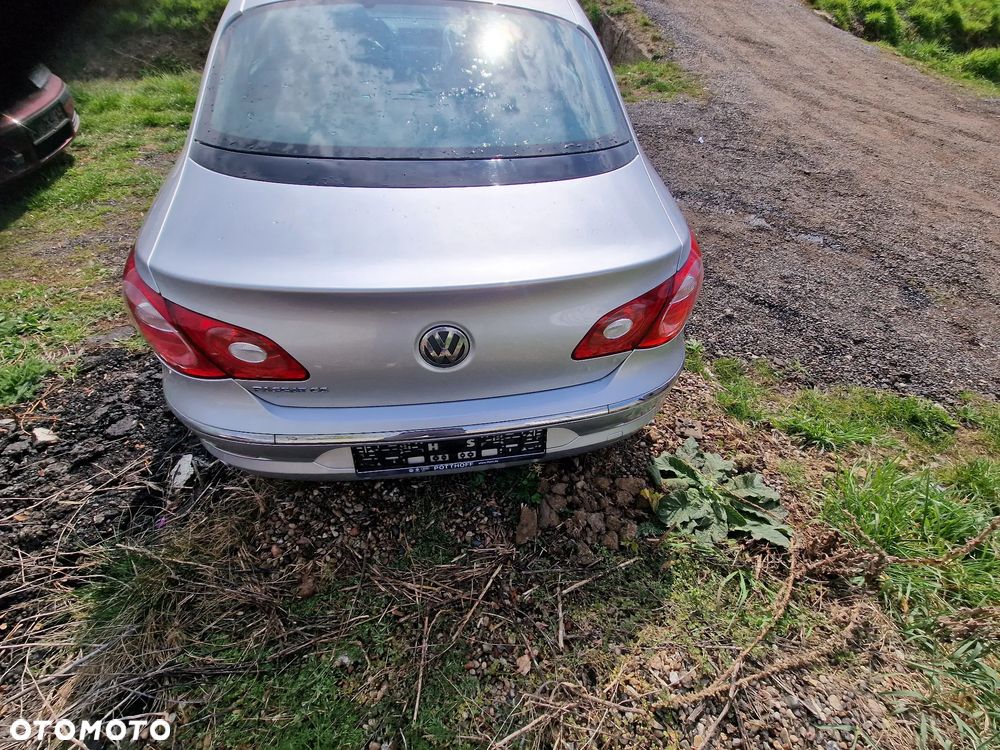 Klapa  tył vw  Passat  cc w kolorze  LA7W - 1