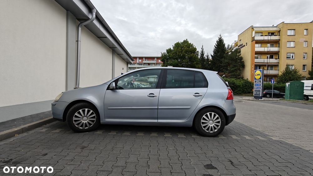 Volkswagen Golf - 8