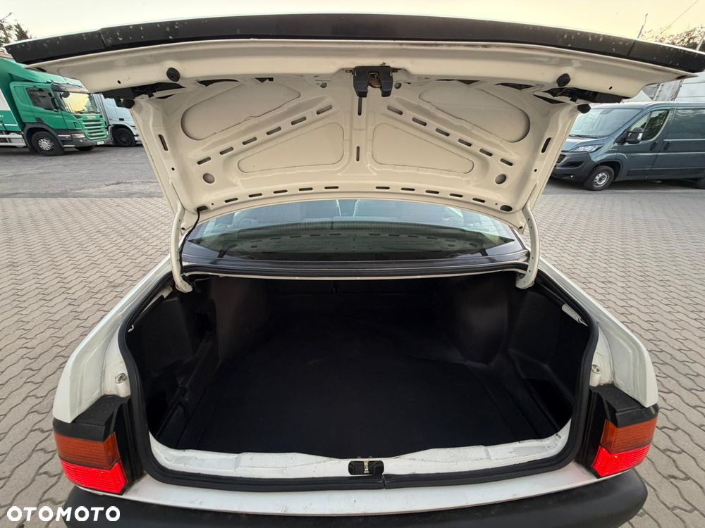 Volkswagen Passat - 7