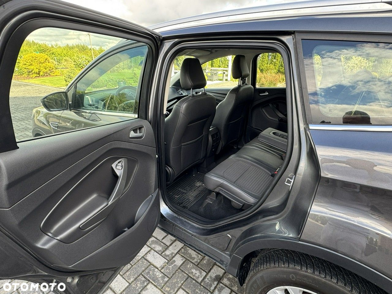 Ford Kuga - 19