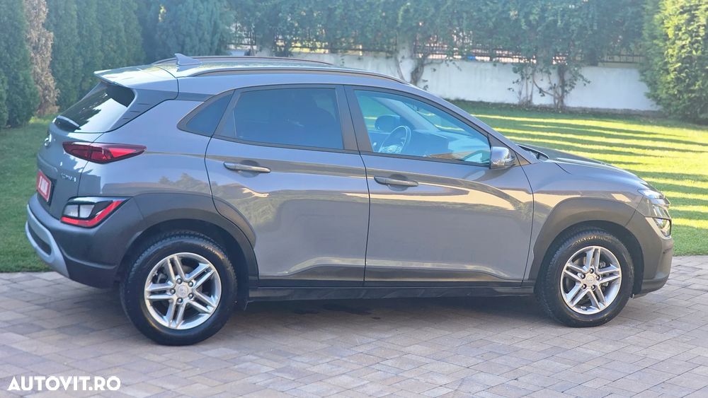 Hyundai KONA - 18