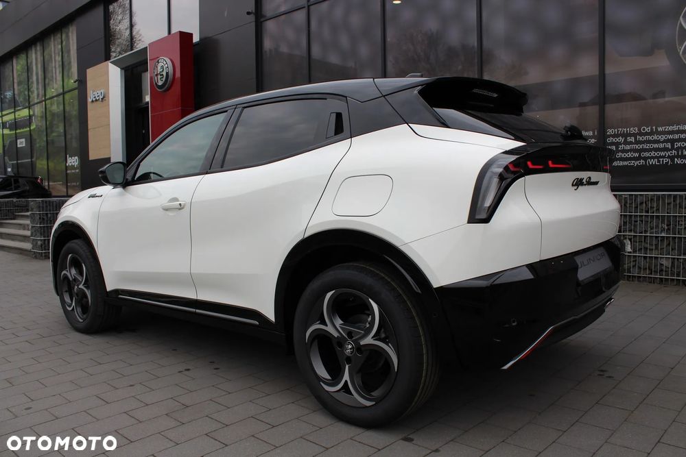 Alfa Romeo Junior 1.2 mHEV Sport Speciale eDCT - 3