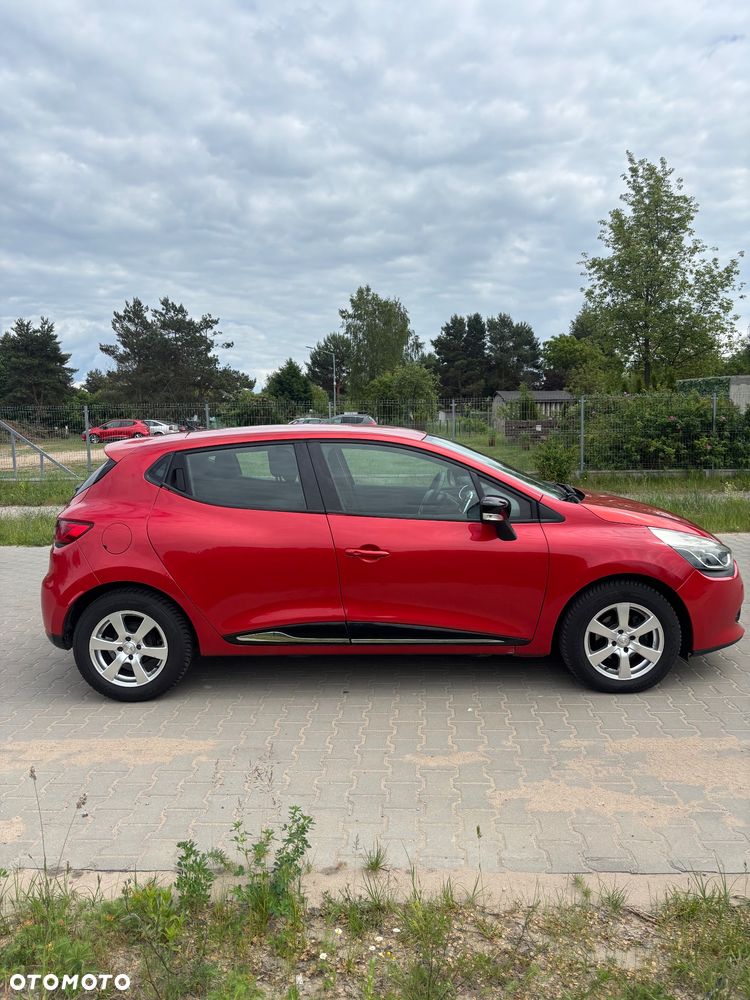 Renault Clio 1.2 16V Life - 6