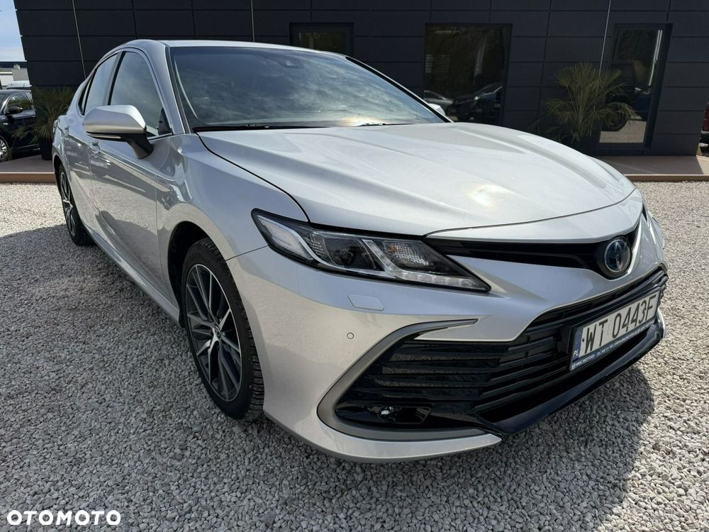 Toyota Camry - 10