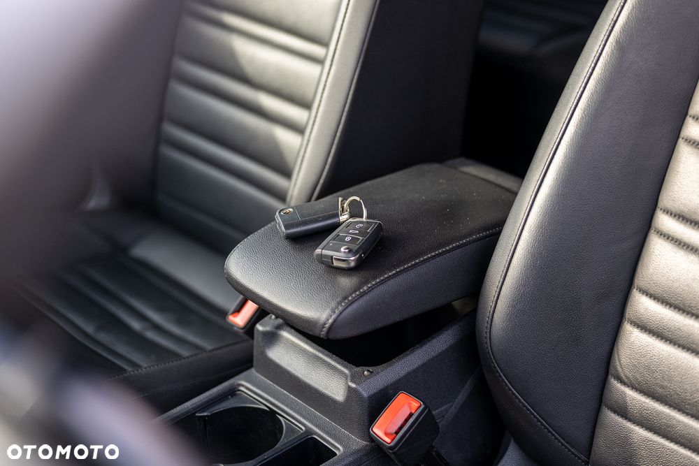 Volkswagen Touran 2.0 TDI BMT Highline DSG - 18