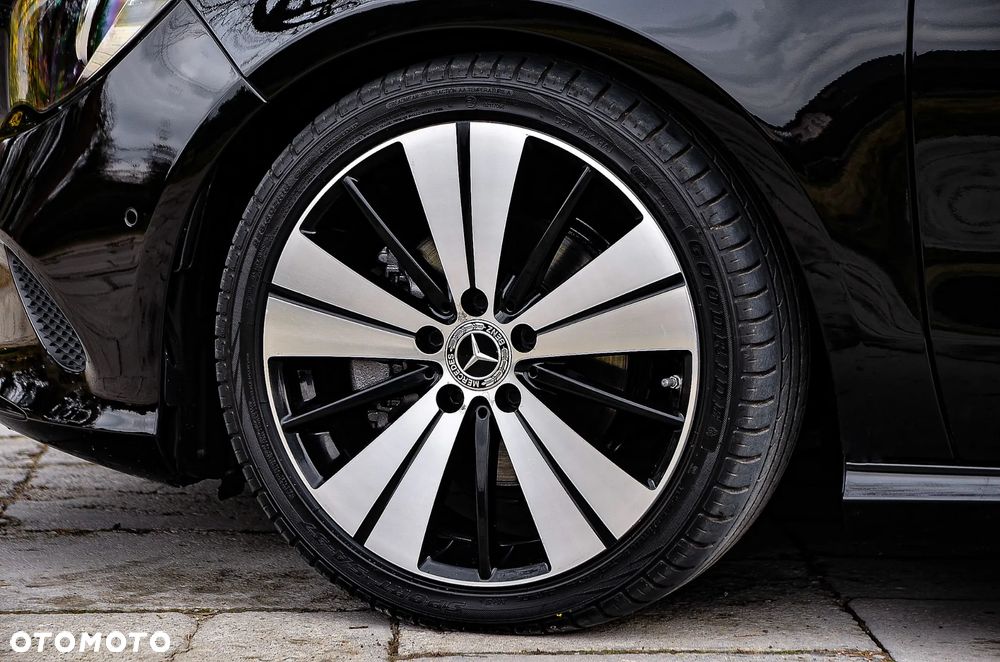 Mercedes-Benz CLA 200 7G-DCT Peak Edition - 25