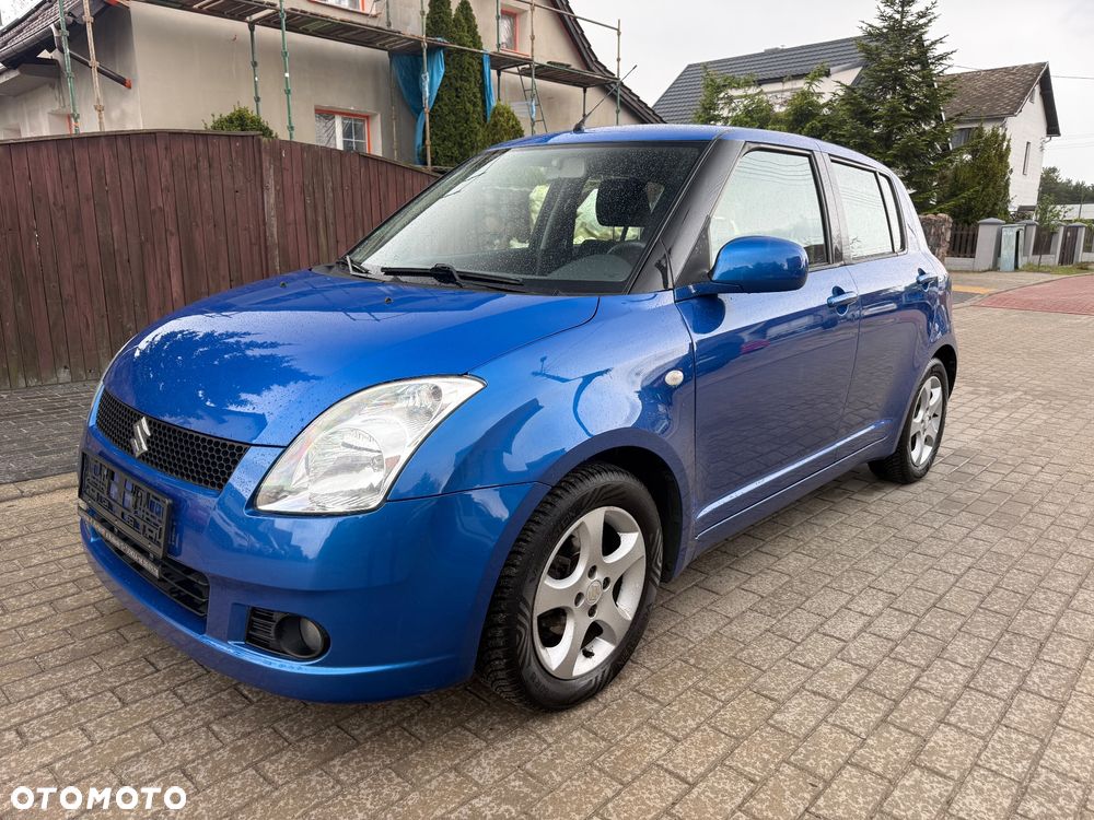 Suzuki Swift - 1