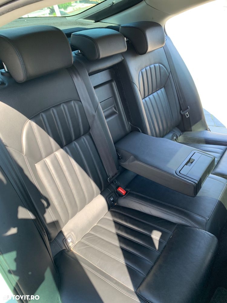 Skoda Superb 2.0 TDI DSG L&K - 18