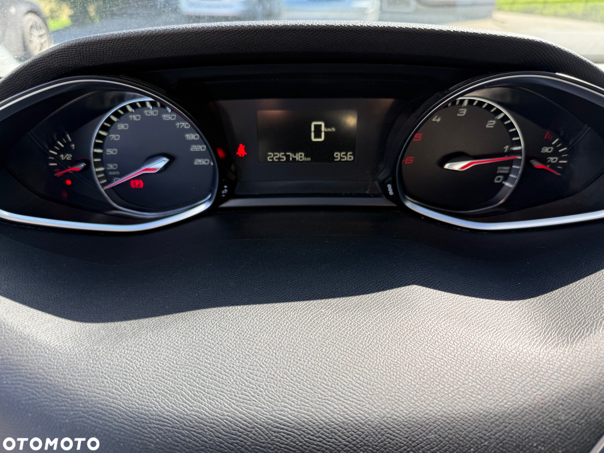 Peugeot 308 BlueHDi FAP 120 Stop & Start Allure - 26