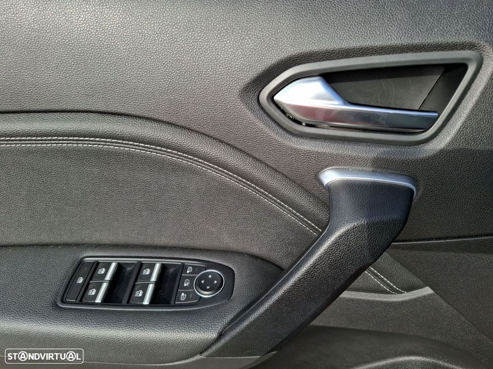 Renault Captur 1.0 TCe Techno Bi-Fuel — fotografia 20