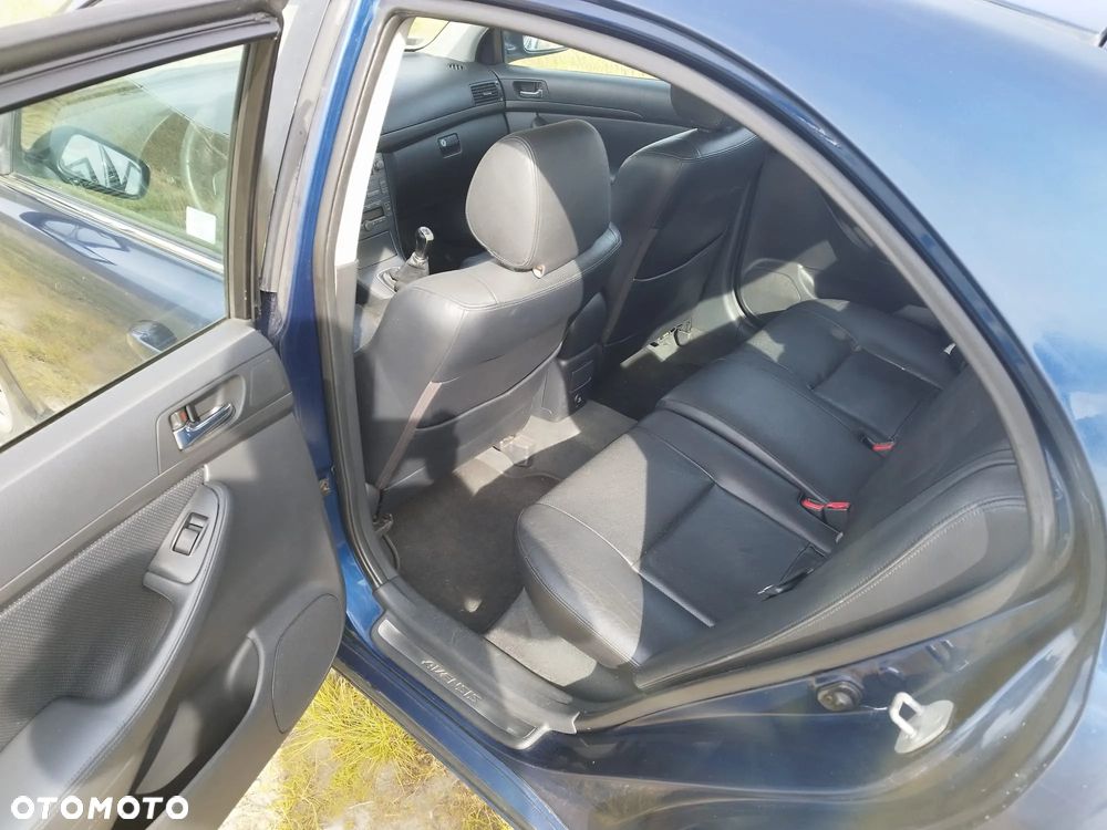 Toyota Avensis 2.0 VVT-i Sol - 10