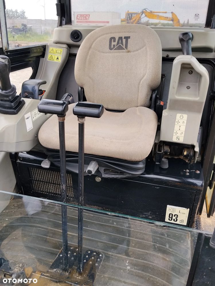 Caterpillar 301.8C - 12