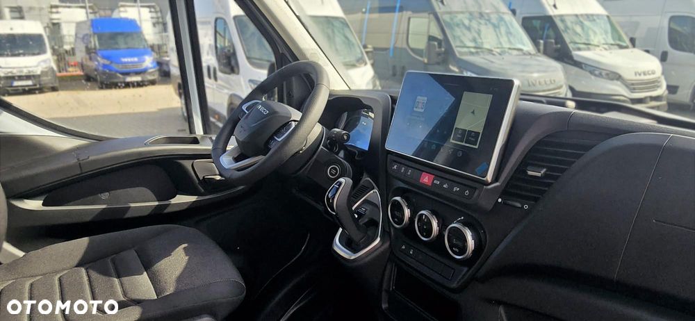 Iveco 35S18A8V 16M3 AUTOMAT - 19