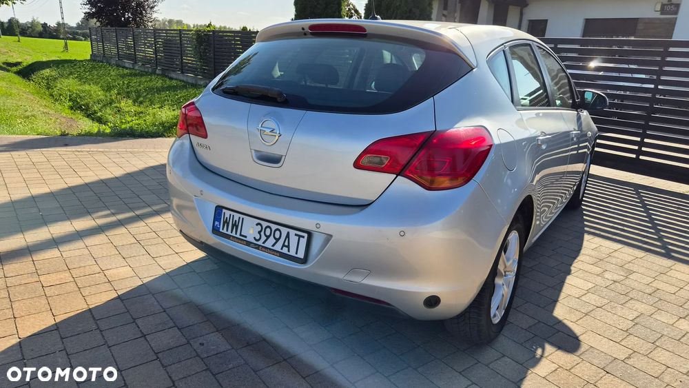 Opel Astra - 8
