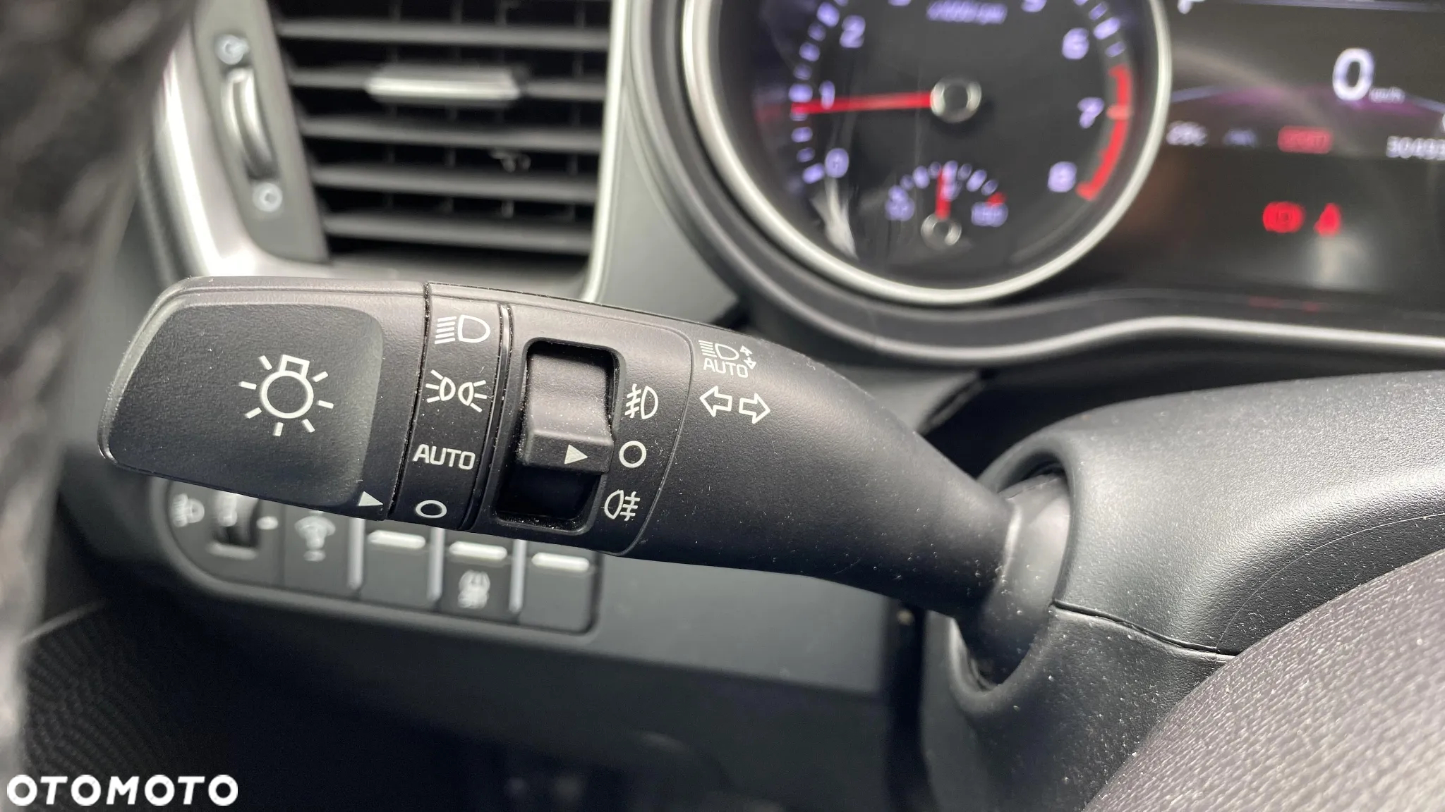 Kia Ceed 1.5 T-GDI M DCT - 12