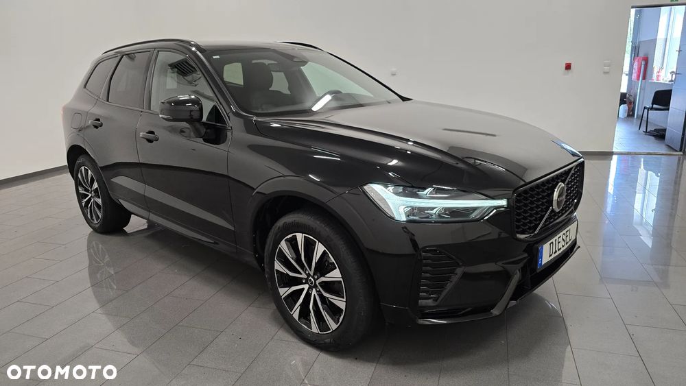 Volvo XC 60 B4 D Plus Dark - 2