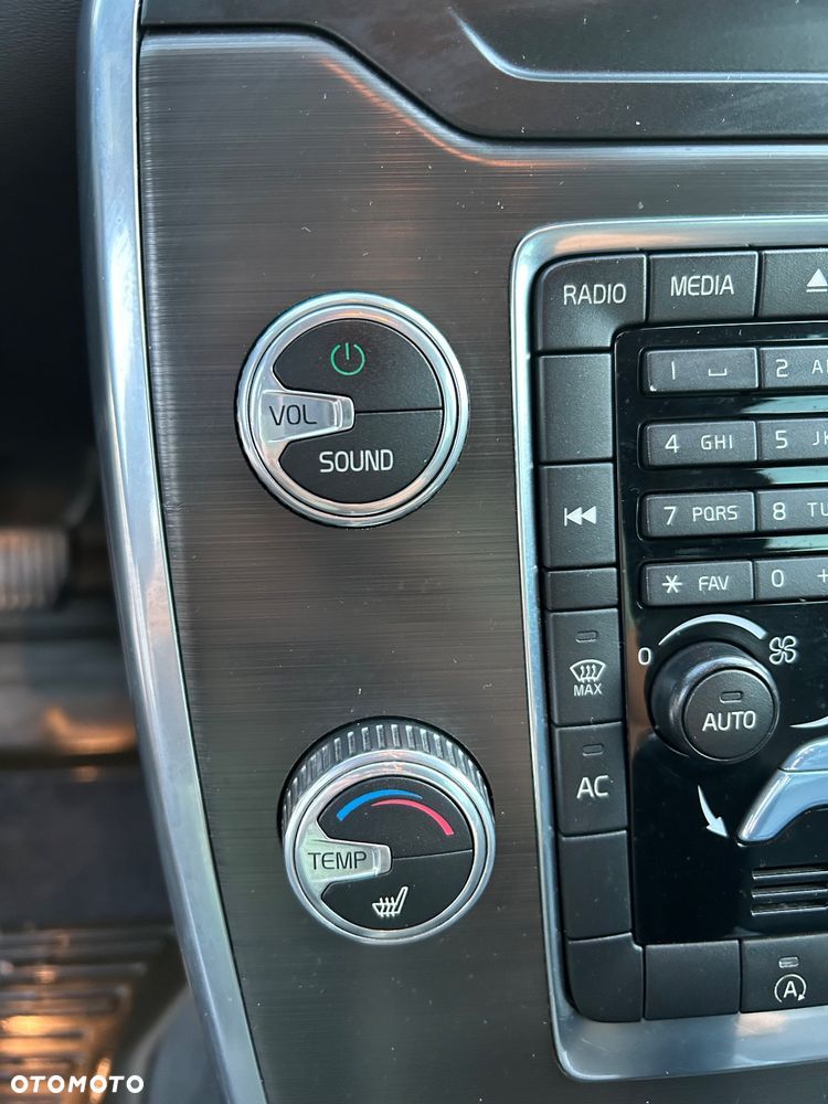 Volvo XC 70 D4 Drive-E Dynamic Kinetic - 12