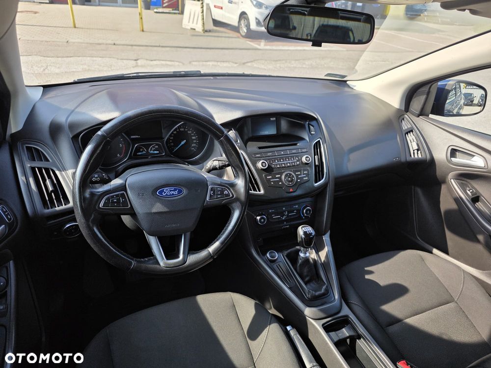 Ford Focus 1.5 TDCi SYNC Edition - 20