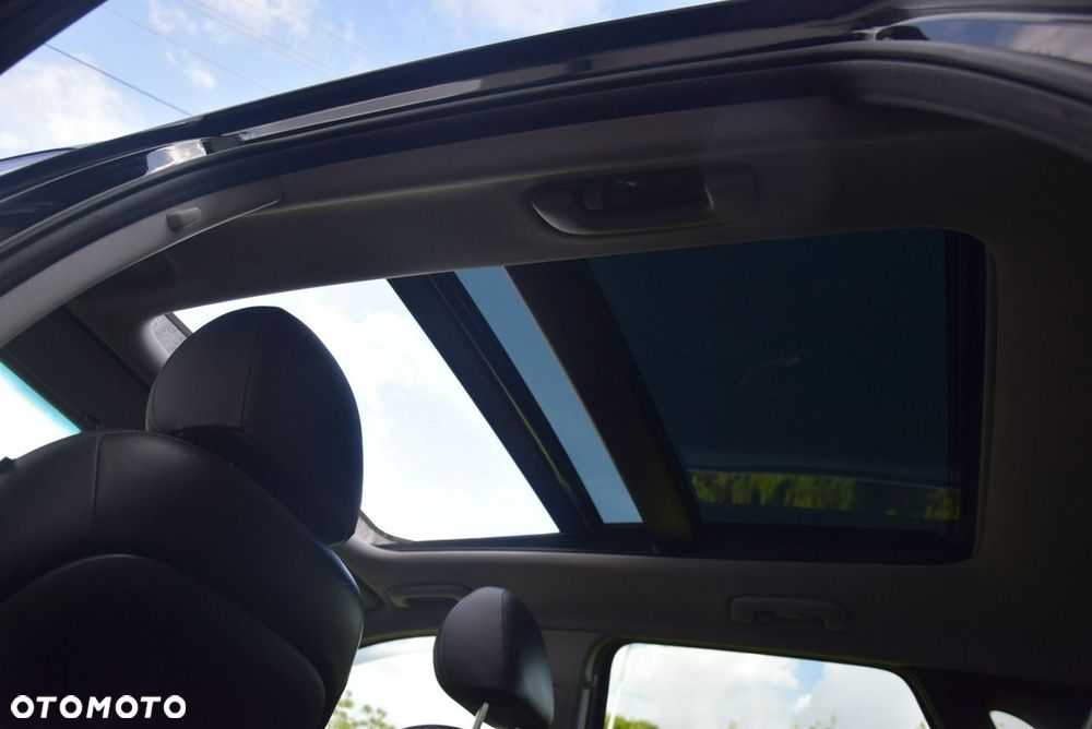 Hyundai i30 1.6 D Premium - 24