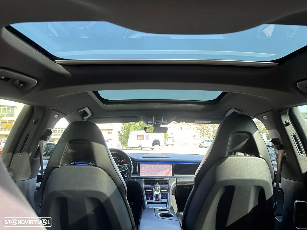 Porsche Panamera 4 S - 14