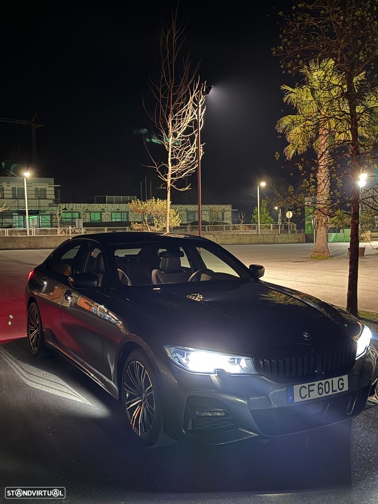 BMW 330 e Aut. M Sport - 21