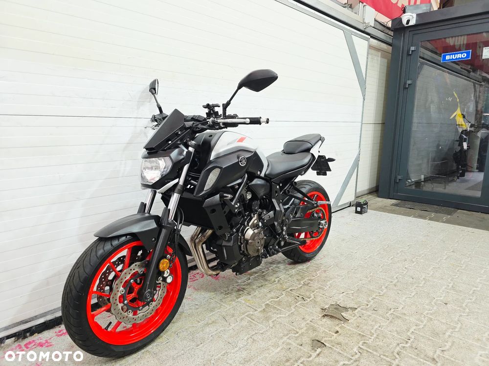 Yamaha MT - 2