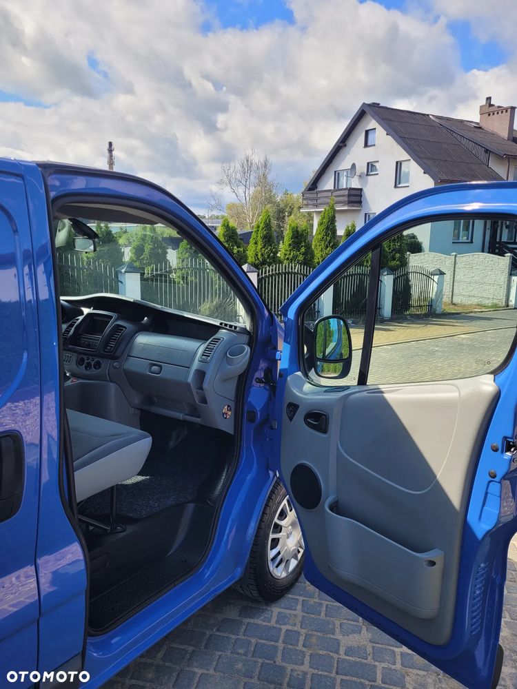 Opel Vivaro - 12