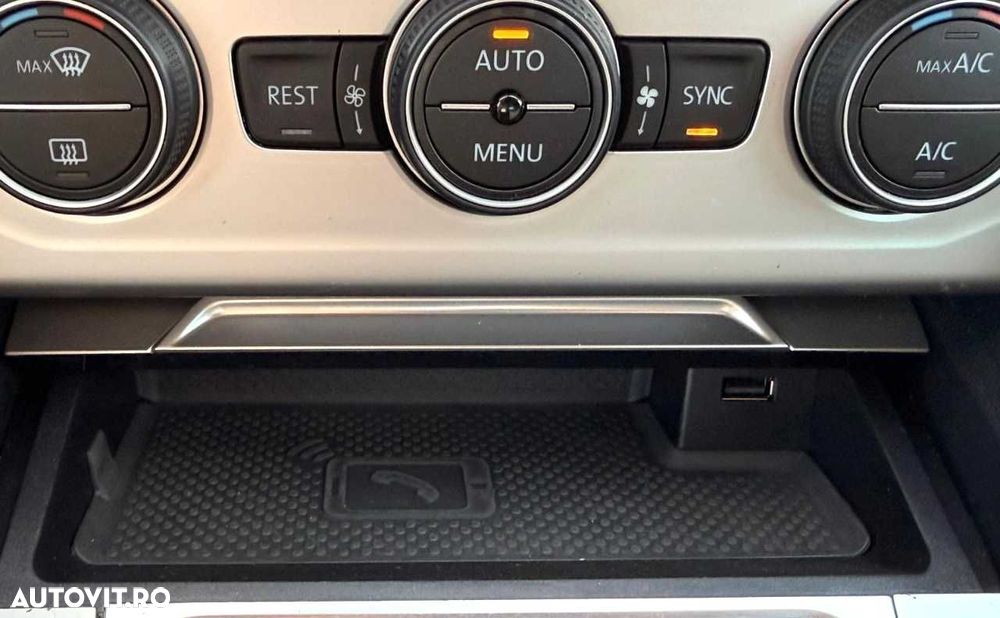 Volkswagen Passat - 26