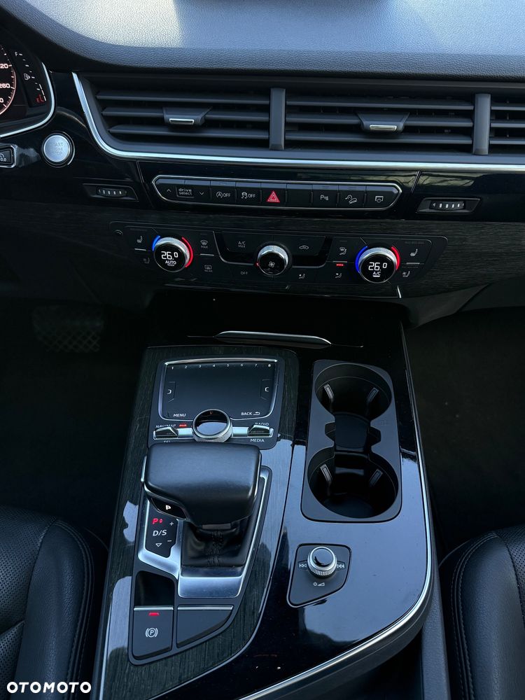 Audi Q7 - 13