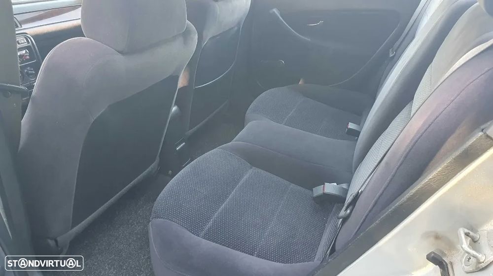 Honda Civic 1.5i Profile - 6