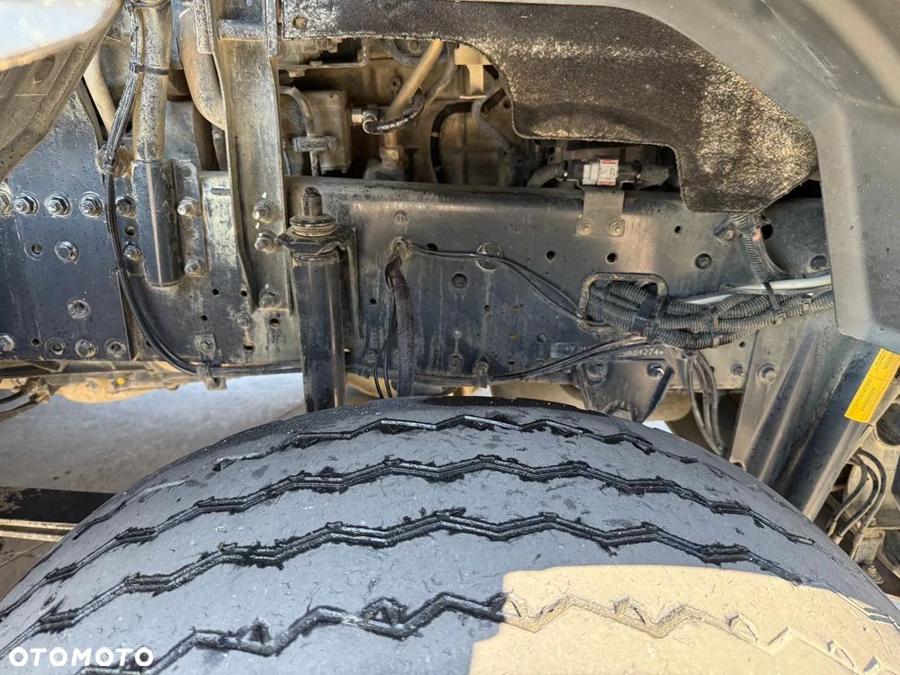 Iveco 340T50 Trakker - 12