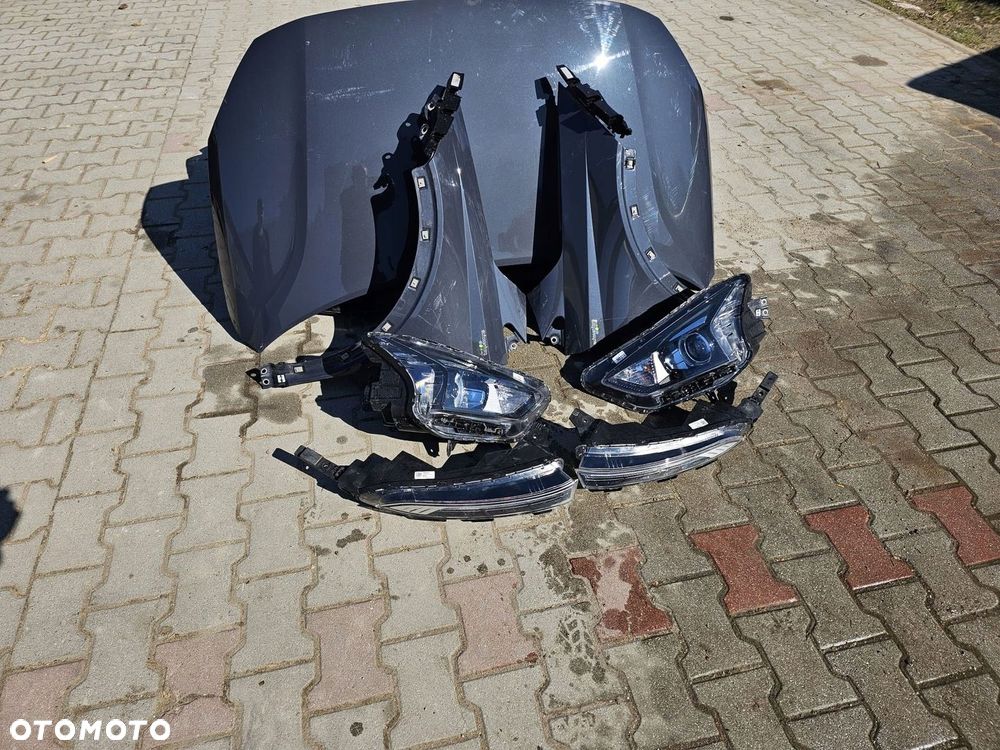 ZDERZAK MASKA LAMPY PAS CHŁODNICA KOMPLET HYUNDAI BAYON BENZYNA 2022 ROK - 1