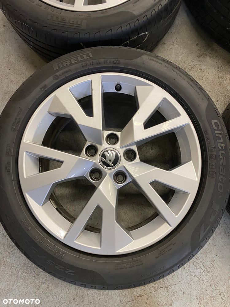 Alufelgi 5x112 Skoda 7Jx17 ET45 5E0601025S - 2