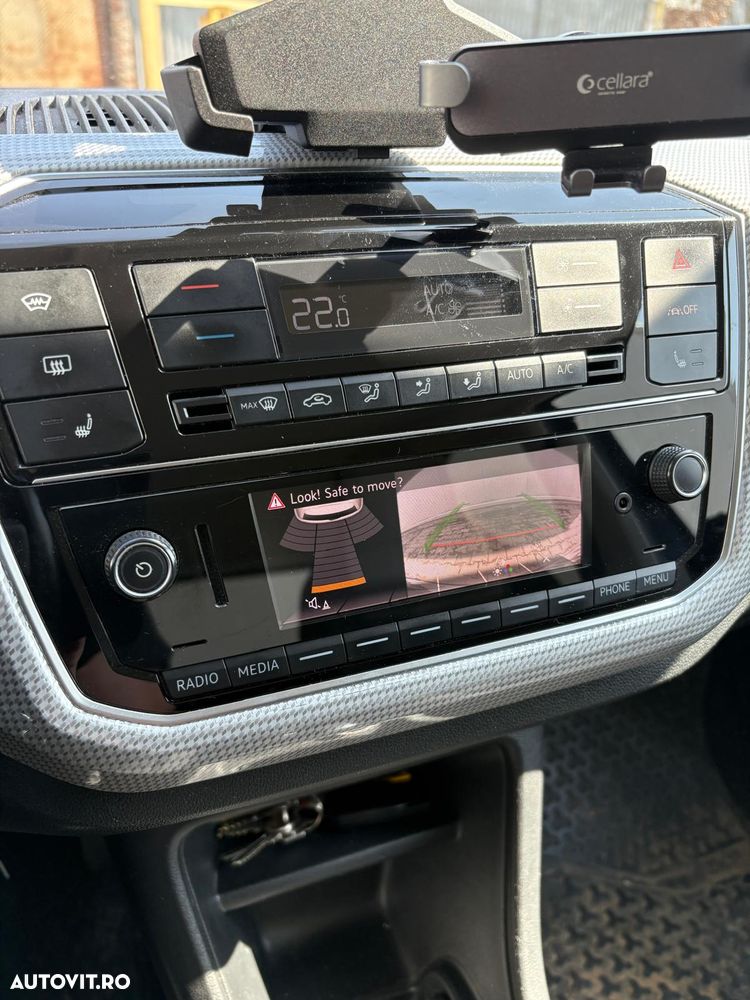 Volkswagen up! Max - 9