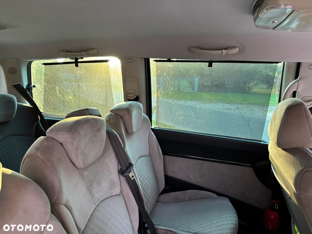 Peugeot 807 HDi 170 Bi-Turbo Automatik Platinum Pullmann - 22