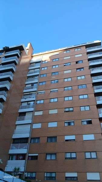 T2 Jardins Arrábida - Arrenda-se - Grande imagem: 2/12