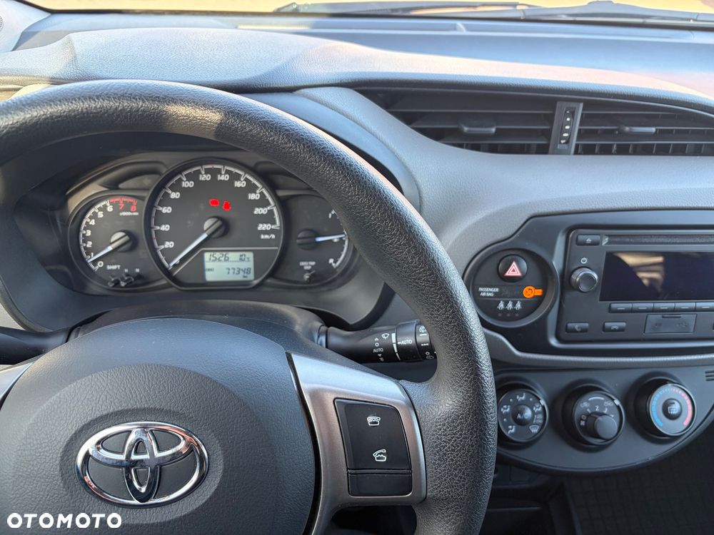 Toyota Yaris 1.5 Active - 2