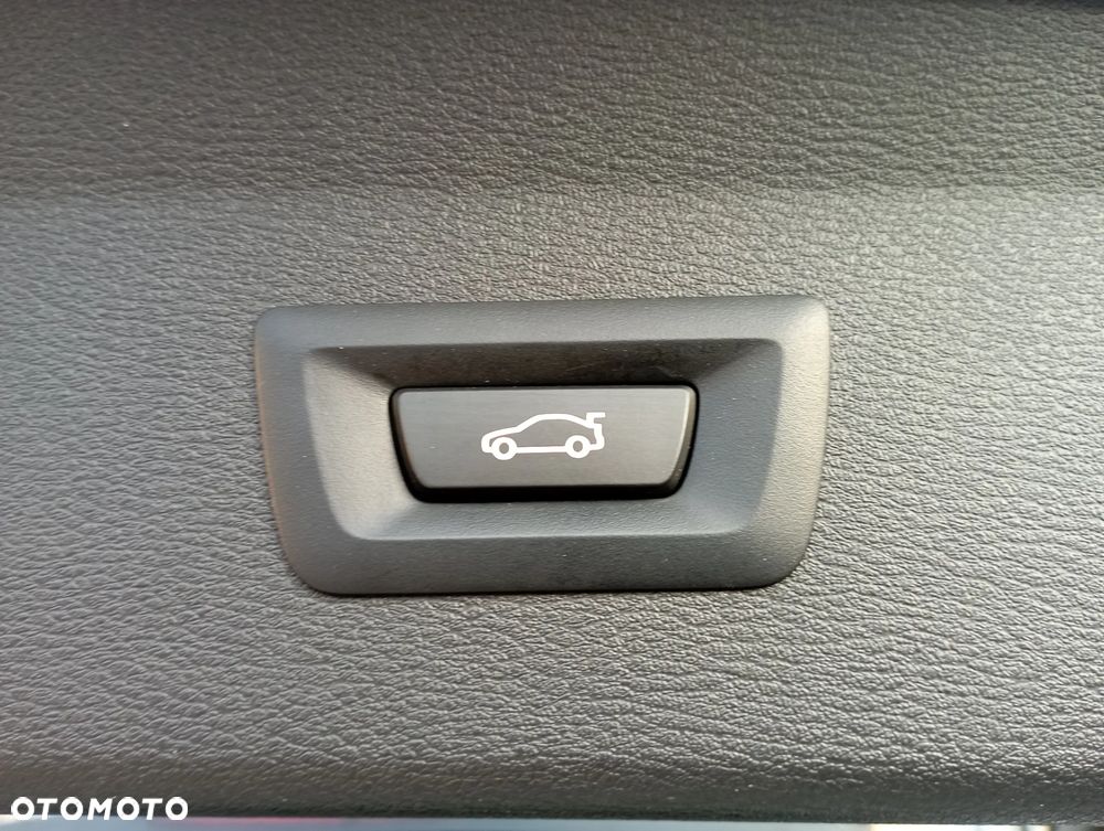 BMW X1 sDrive18i M Sport - 34