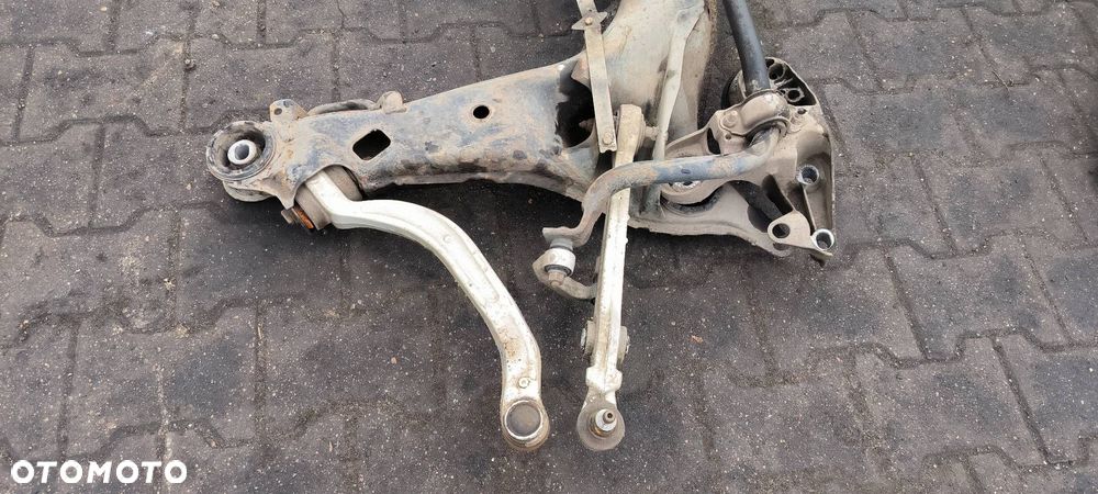 SANKI PRZEDNIE AUDI A4 B5 - 4